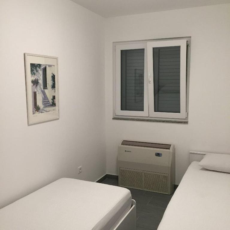 Ferienwohnung White Anchor Vodice Exterior foto