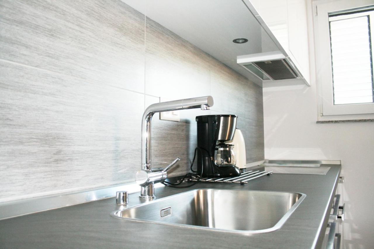 Ferienwohnung White Anchor Vodice Exterior foto