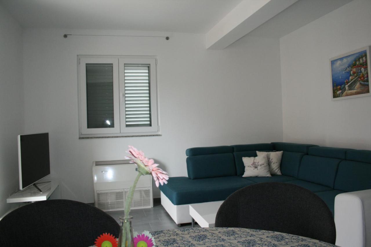 Ferienwohnung White Anchor Vodice Exterior foto