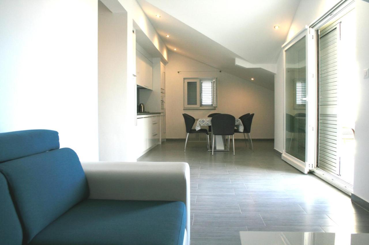 Ferienwohnung White Anchor Vodice Exterior foto