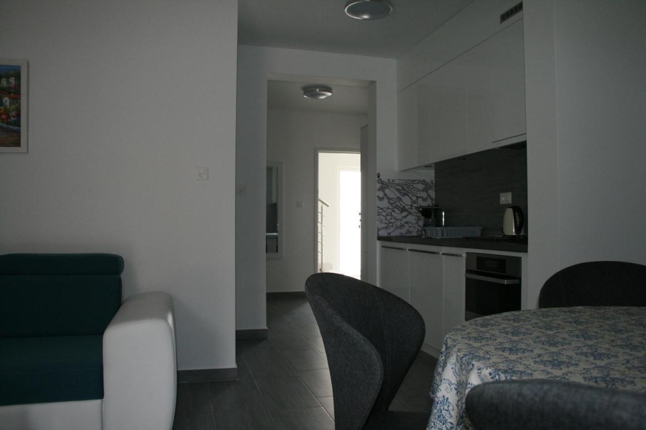 Ferienwohnung White Anchor Vodice Exterior foto